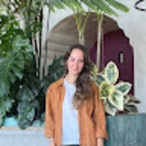 Meet your Posher, Aliya